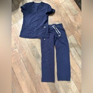 Figs Technical Collection Navy Scrub Set, XS Top + XS Petite Bottom